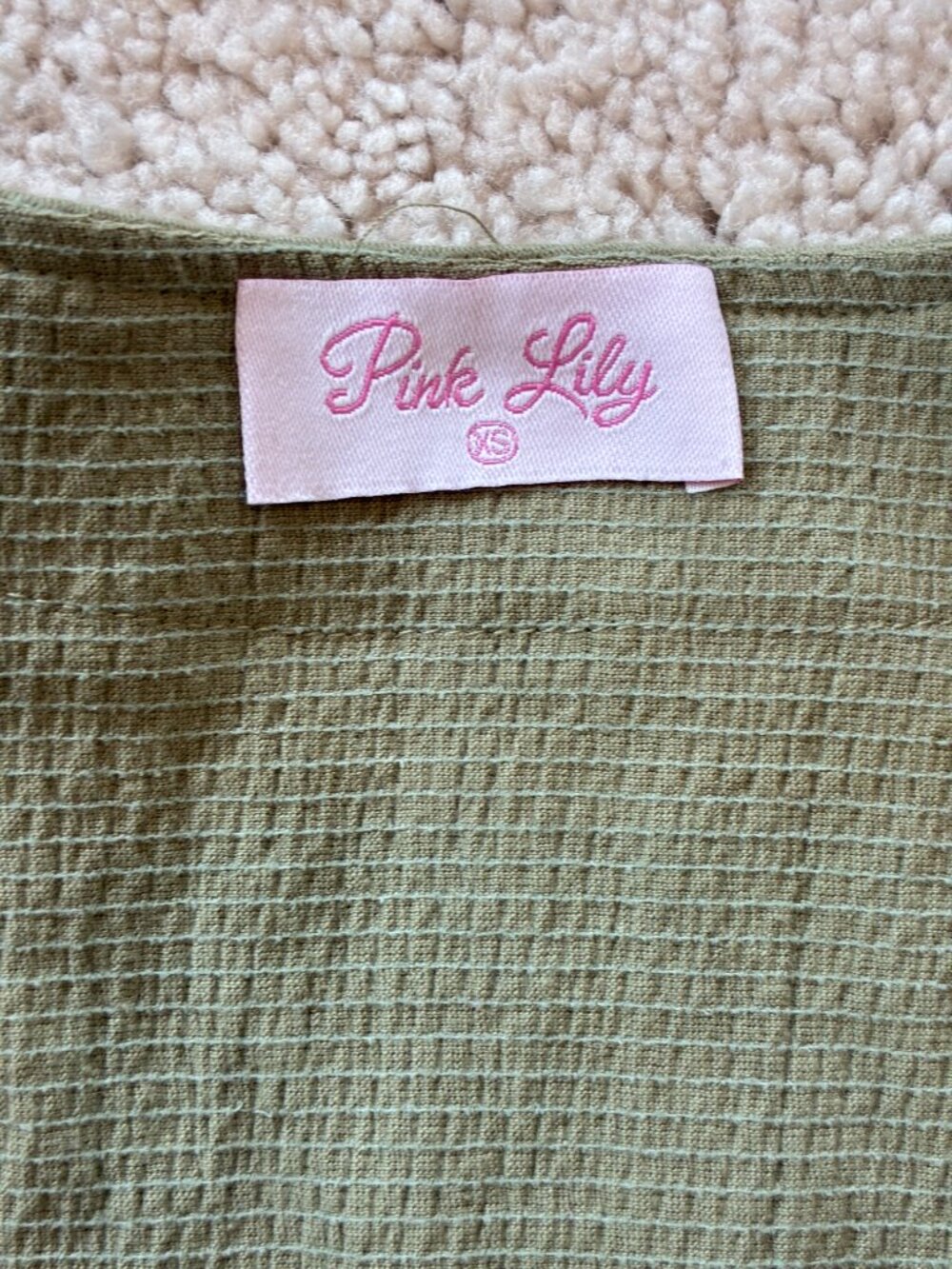 NWOT Pink Lily Green Long-Sleeve V-Neck Romper Jumpsuit - Picture 5 of 9
